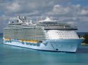 1280px-Oasis_of_the_Seas.jpg