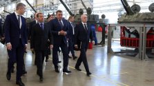 Russian - Medvedev visits BMP plant.jpg