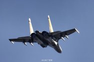 J-16 cn. 11xx - 央广军事 + PL-10 wing xs.jpg