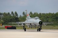 J-7E + JJ-7 STC Brig - 中国军号 - 8.jpg