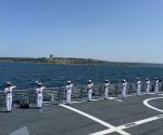 PNS_BABUR_Canakkale_Sehitler_Anitini_selamladi_1.jpg