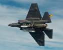 USA F-35C avec AGM-154.png