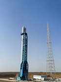 1:1比例模型箭与发射设备的联合起竖合练试验，模拟了箭体起竖发射全流程，合练试验圆满完成 008iEnCgly1i3nreqm2l1j30zk1bfdmq...jpg