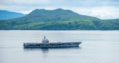 USS Ronald Reagan (CVN 76) transits the San Bernardino Strait.jpg