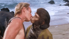 planet-of-the-apes-kiss.gif